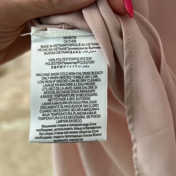 BCBGMaxAzria stunning hi/lo draped blouse with built in tank size XS - Picture 4 of 4